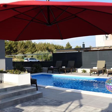 B1villa Srima Exteriör bild