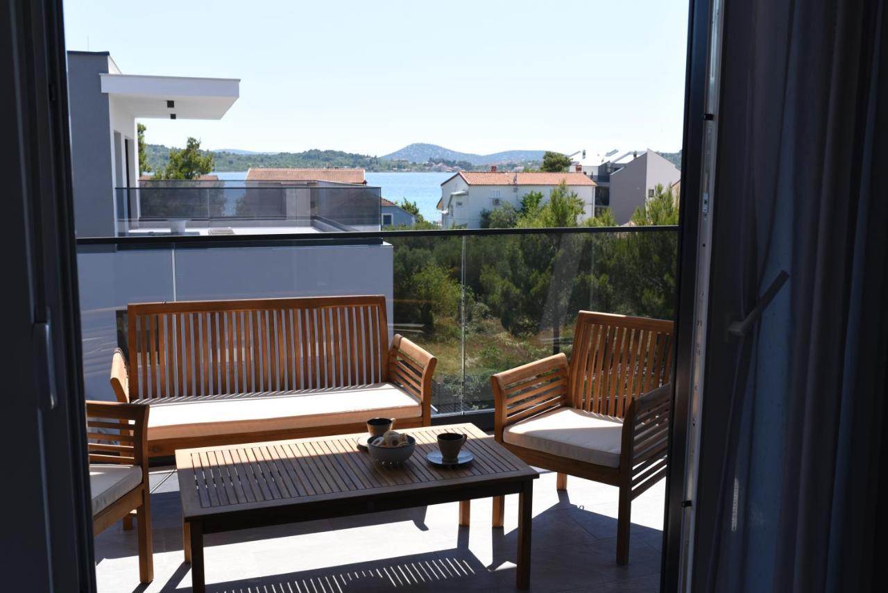 B1villa Srima Exteriör bild