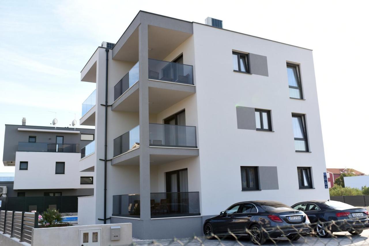 B1villa Srima Exteriör bild